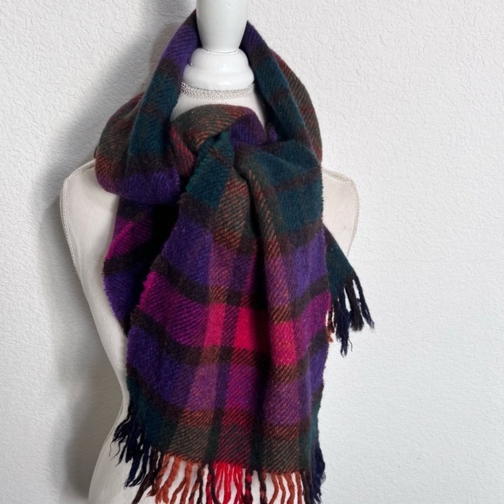 Green Grove Weavers Scotland Multi Color Plaid Tartan Wool Fringe Scarf Unisex
